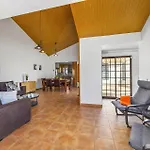 Villa Maralinda By Villa Plus