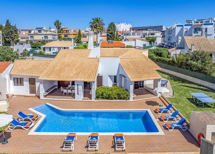 Villa Maralinda By Villa Plus